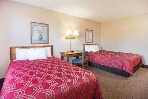 Super 8 by Wyndham Abilene KS image 26
